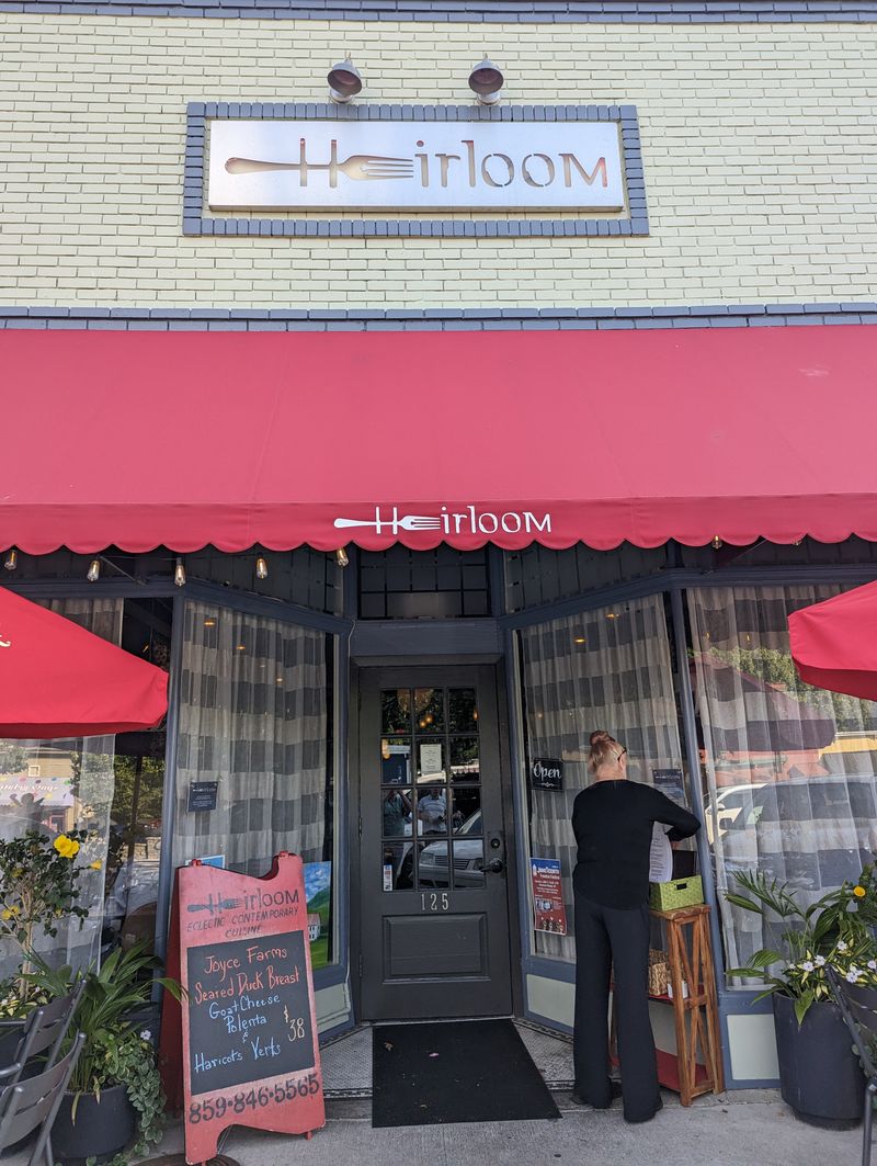 The Setting: Cozy Modern Bistro On Main