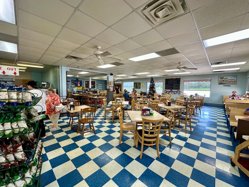 The legend of Lea’s Lunchroom