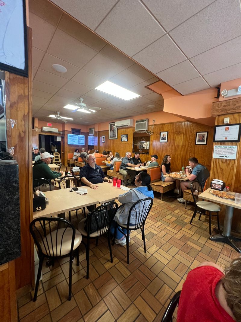 Interior and atmosphere: unpretentious, busy, and local