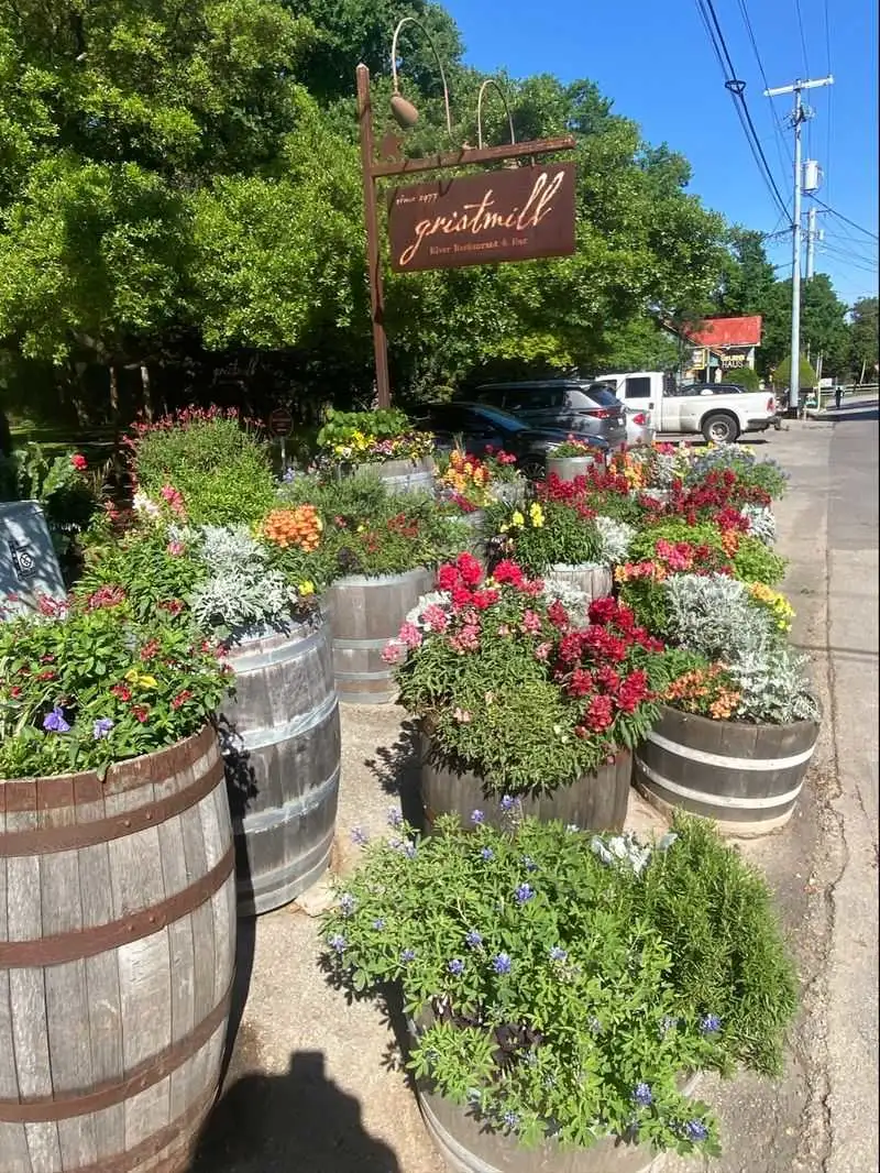 Practical planning: hours, parking, and how to beat the rush