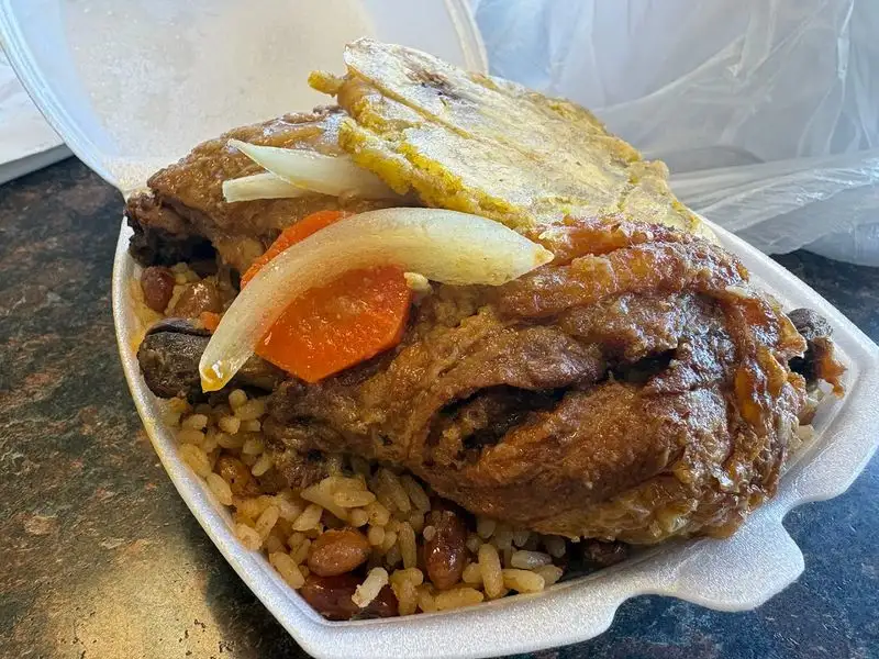 Kreyol Kafe & Bakery