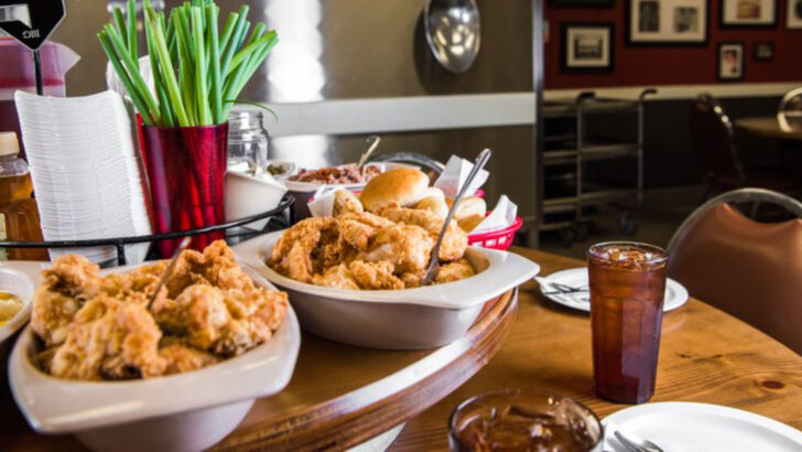 People drive hours across Georgia for the fried chicken at this unassuming family restaurant