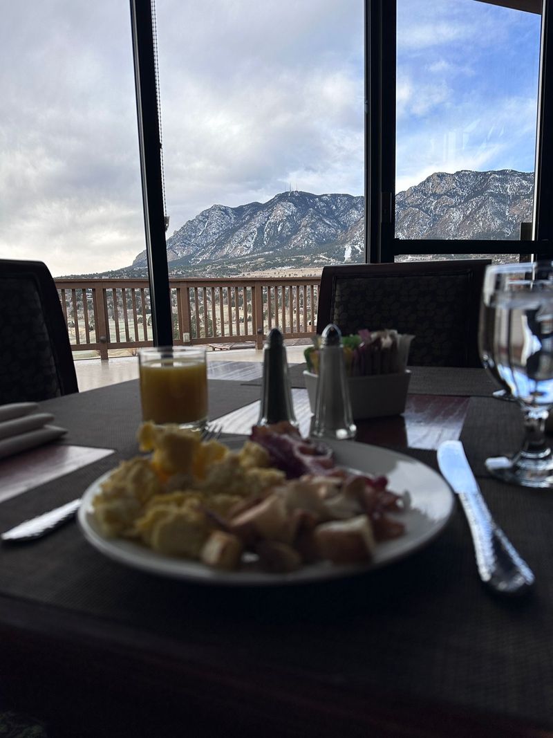 Mountain View Restaurant- Colorado Springs