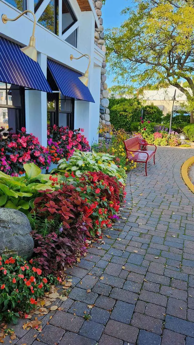 Locals and Travelers Alike Love It