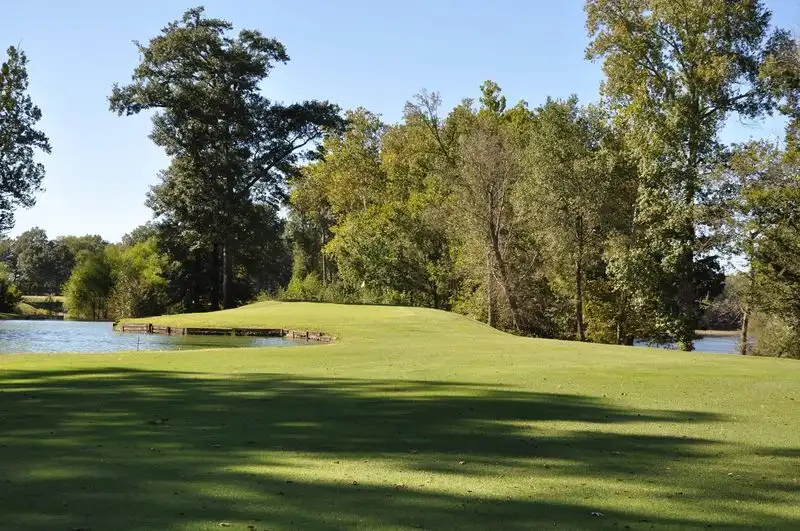 River Oaks Golf Club