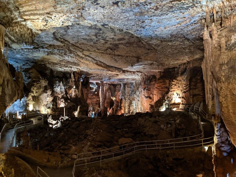 Blanchard Springs Caverns