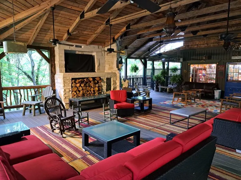 Where To Stay And Eat Nearby