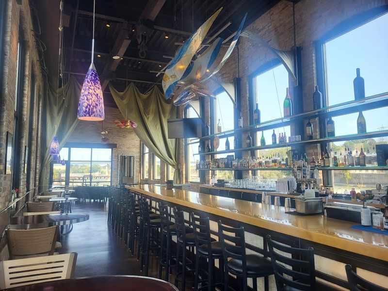 Ambience & Dining Atmosphere