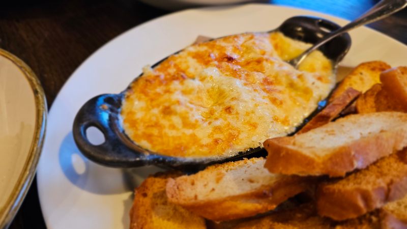 Crab Dip with Toasted Bread