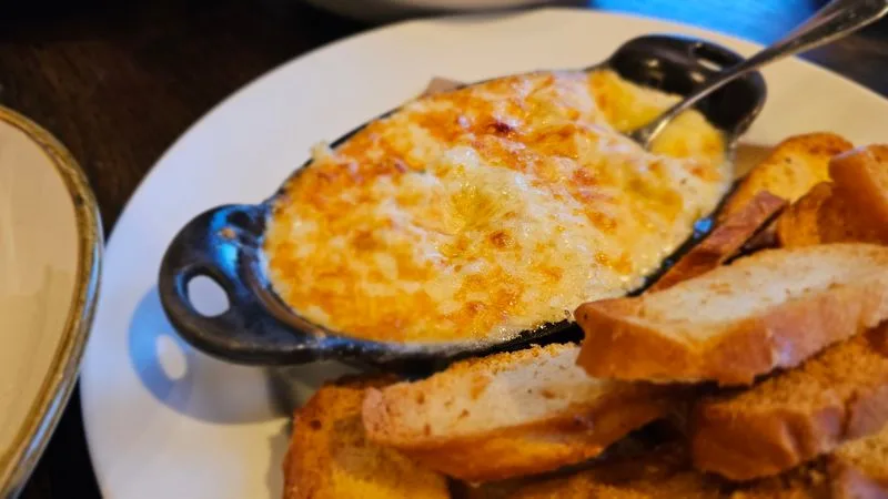 Crab Dip with Toasted Bread