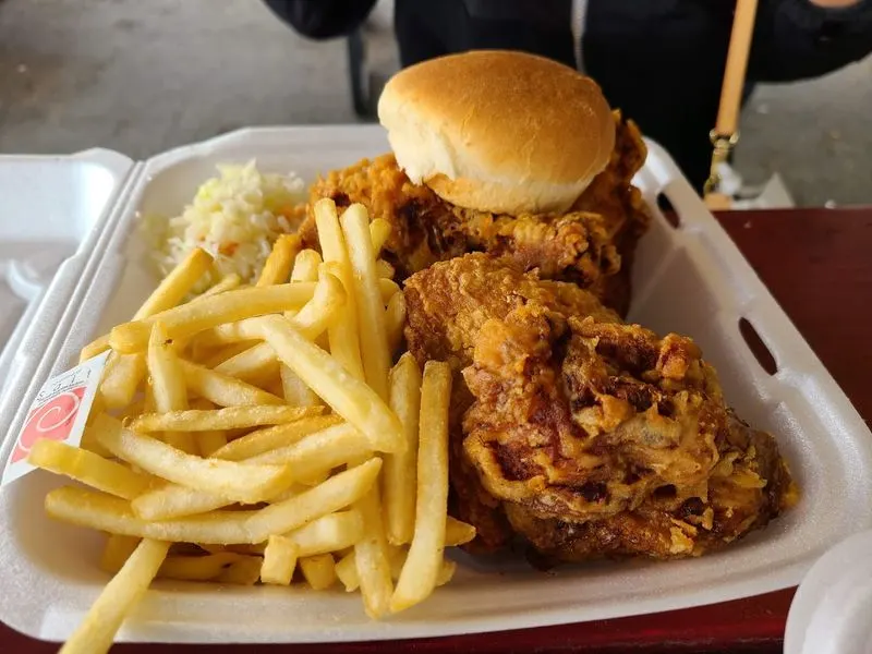 Photos and Social Proof: A Picture-Perfect Chicken Experience