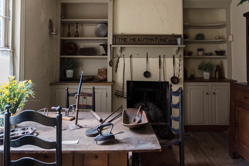 Inside the Elfreth's Alley Museum