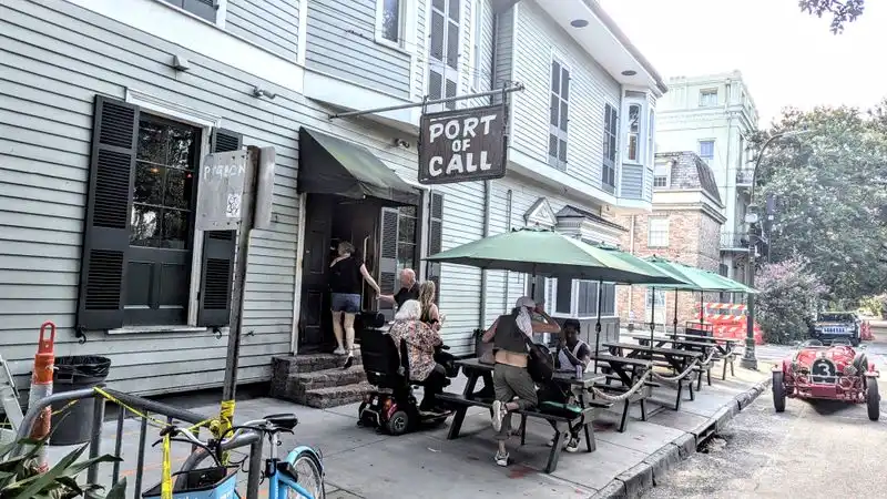 History and Neighborhood: Esplanade Edge and French Quarter Energy