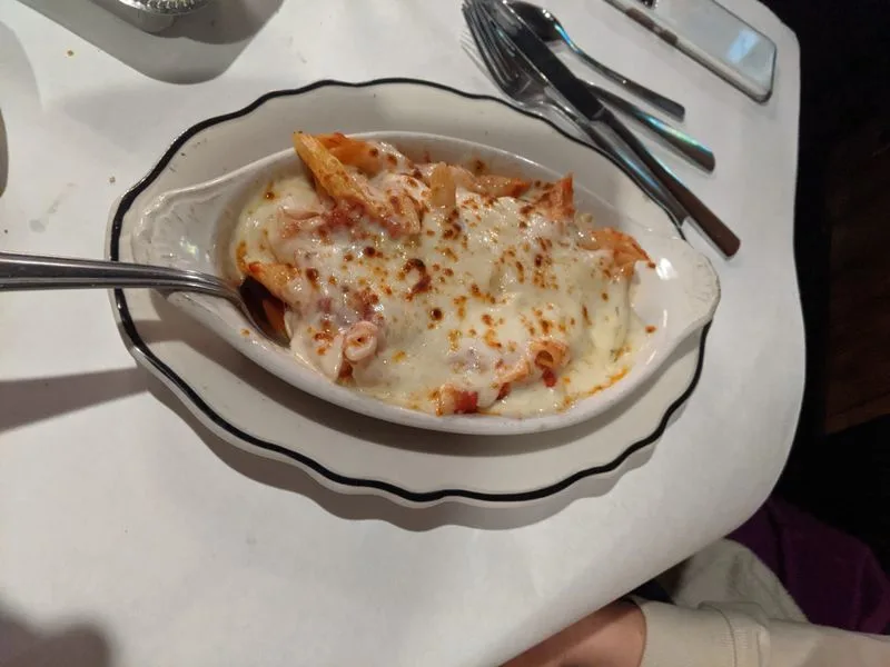 Joe&rsquo;s French Italian Inn