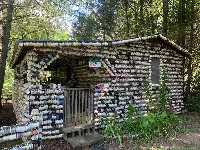 House of Mugs / Cup House