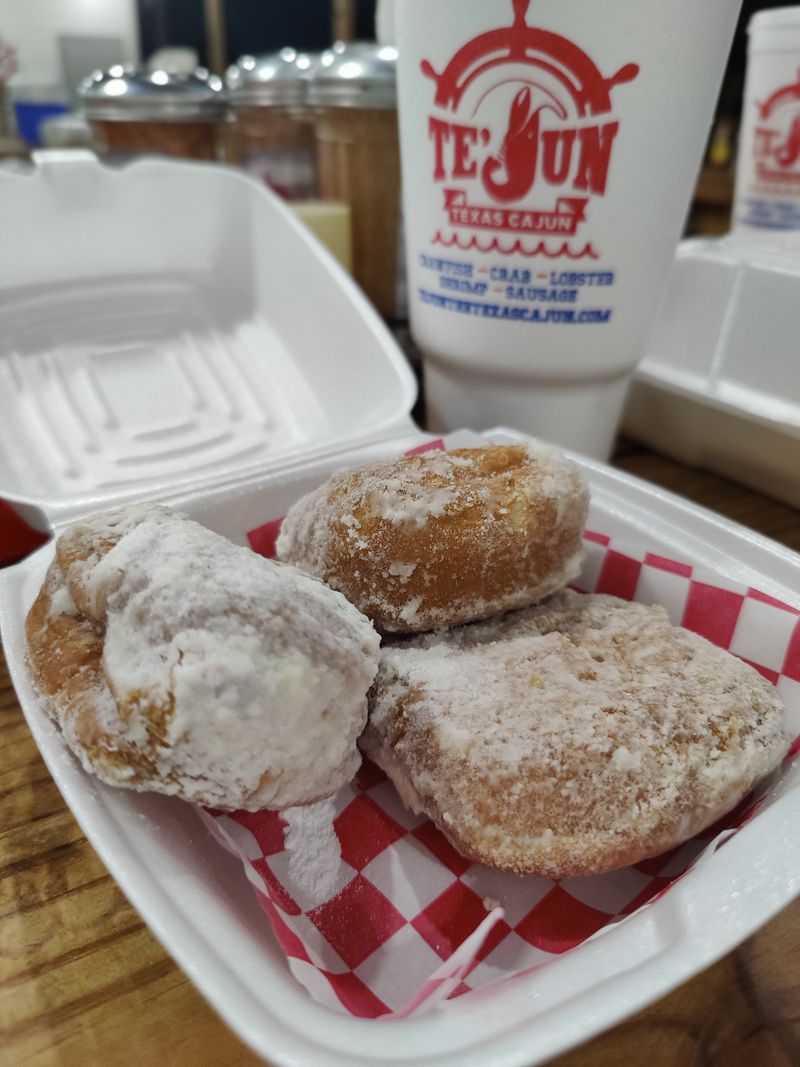 Sweet Finish: Bread Pudding, Pecan Pie, and Banana Pudding