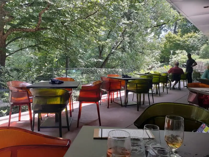 Longleaf Restaurant and Refreshment Spots