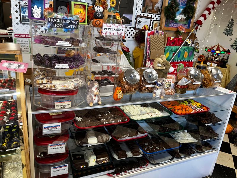 Big Sky Candy — Hamilton, MT