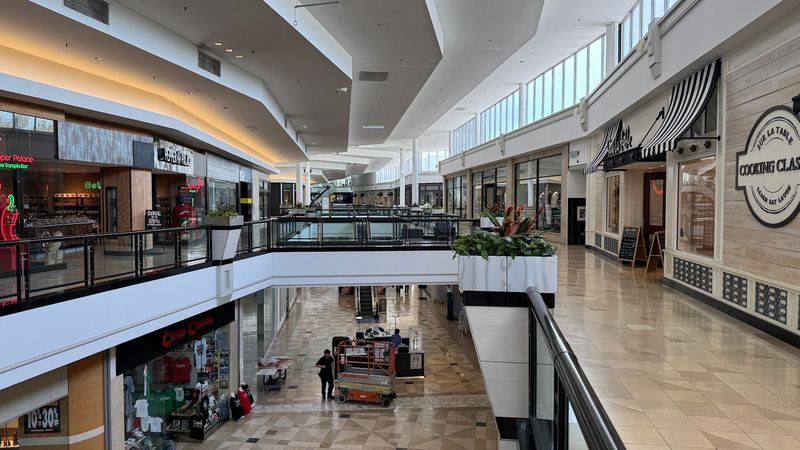 History &mdash; From a Small Plaza to an American Mega-Mall