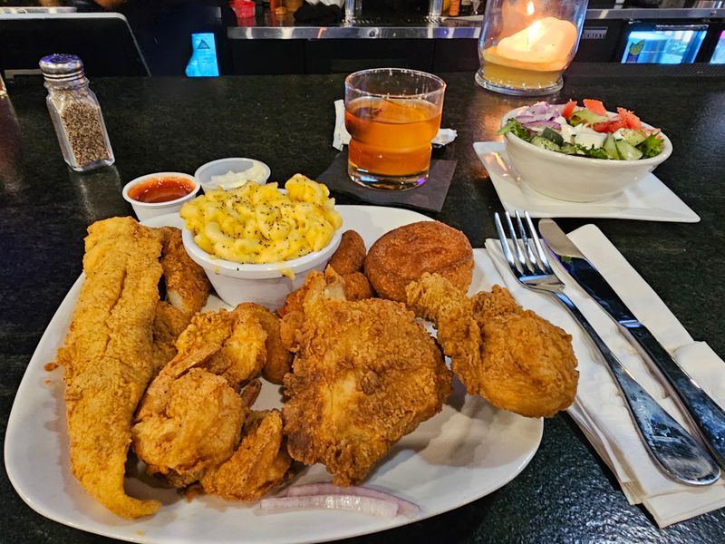 Mr. Charles Chicken & Fish &mdash; Charlotte Area