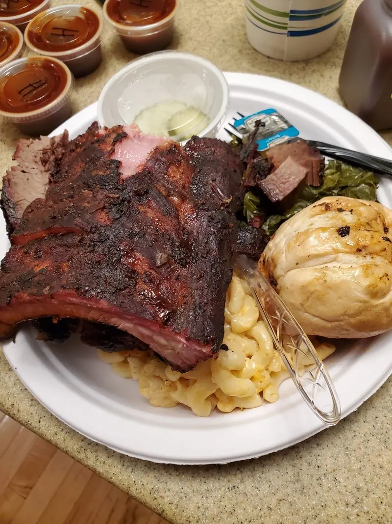 St. Louis Ribs: Tug, Shine, and Smoke