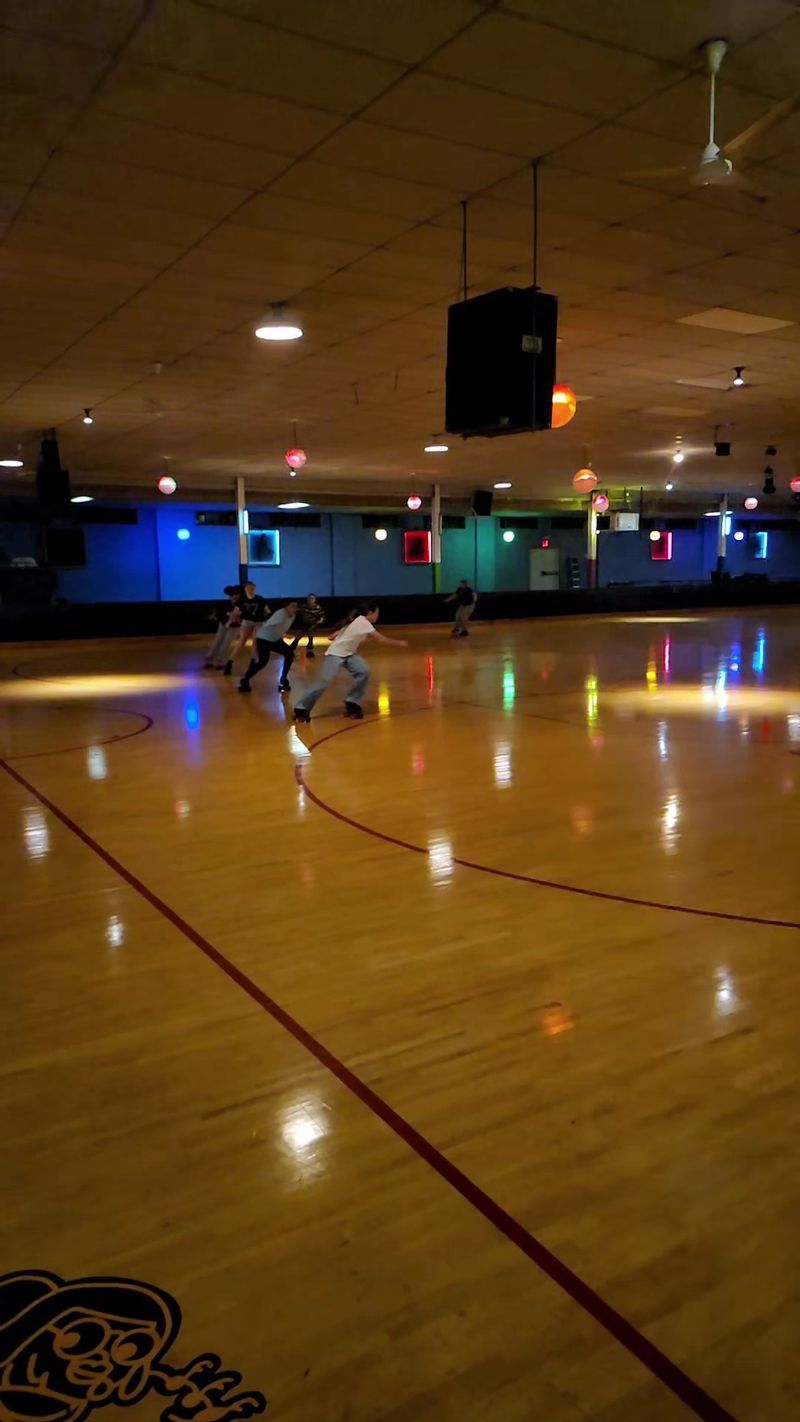 Weeknight Sessions and Crowd Tips