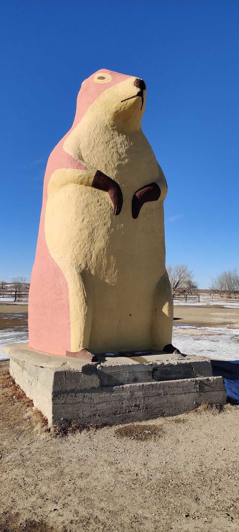 World&rsquo;s Largest Prairie Dog &mdash; Kadoka, SD