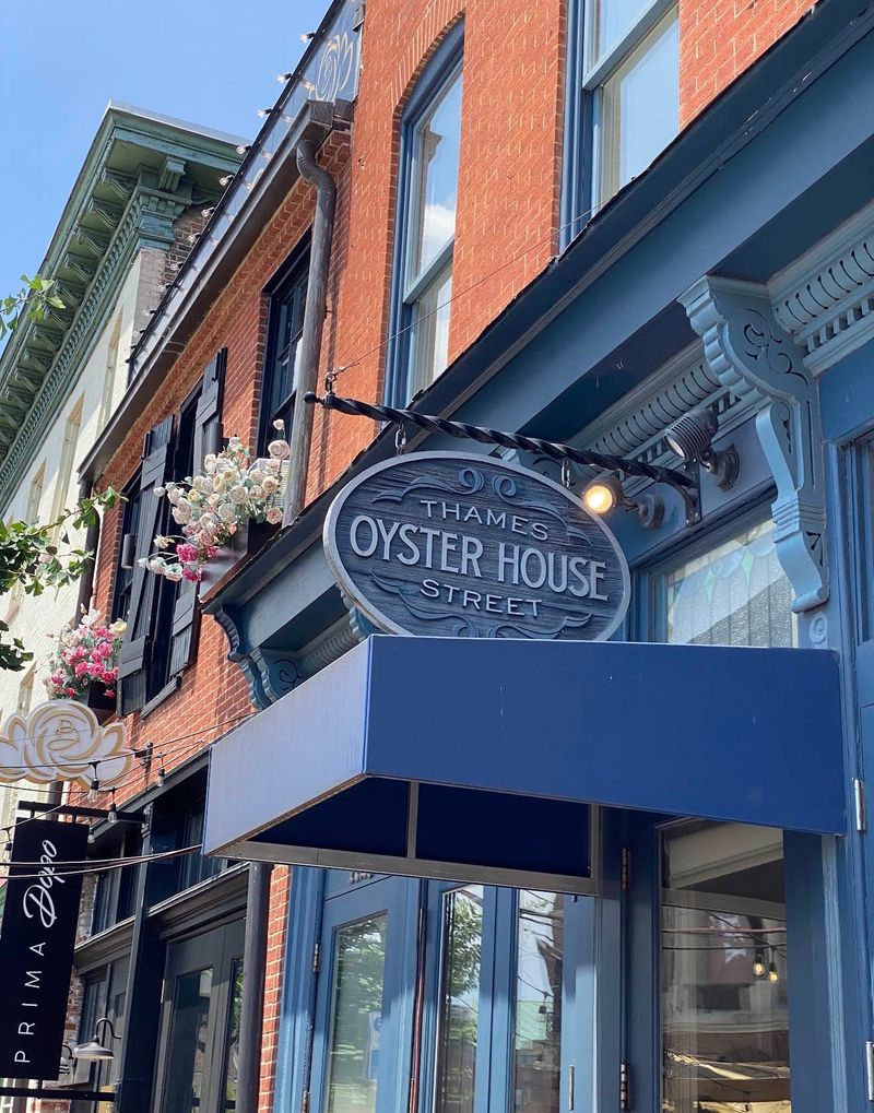 Thames Street Oyster House (Fells Point, Baltimore)