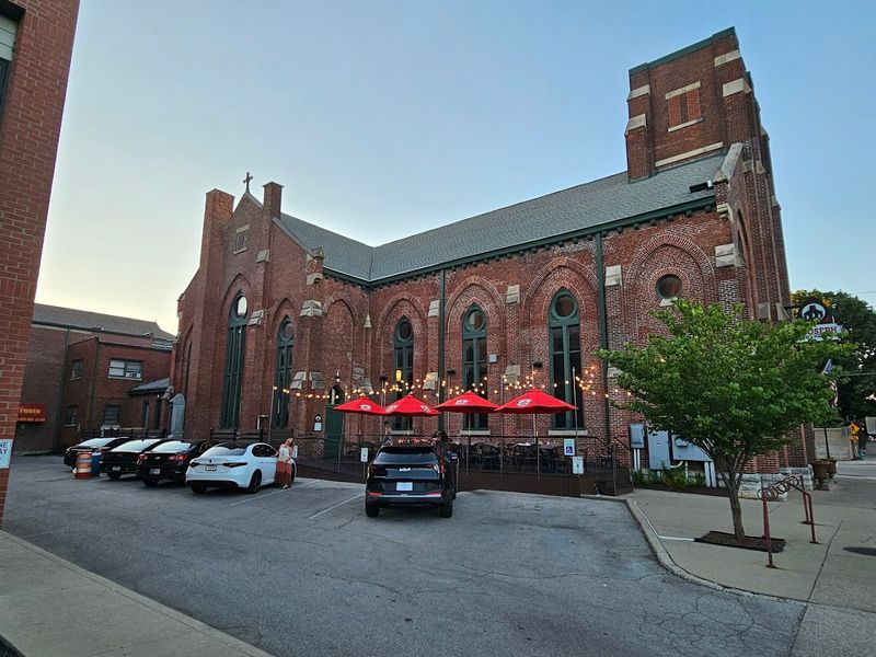 Outdoor Seating for When the Weather Plays Along