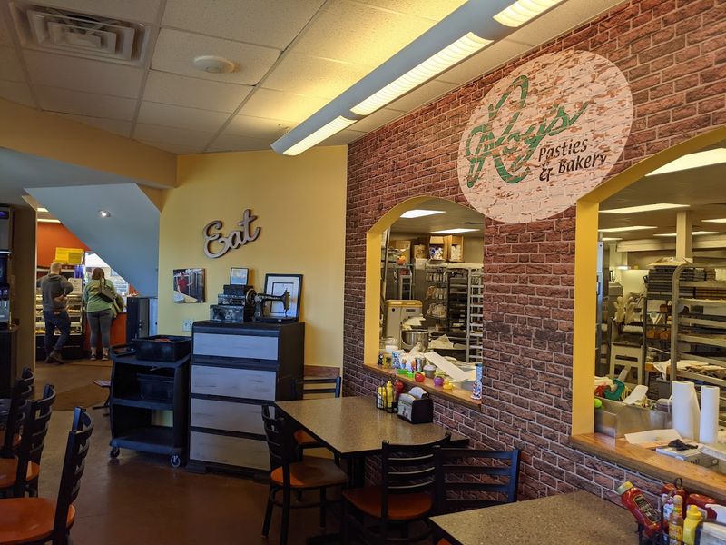 Roy's Pasties & Bakery &mdash; Houghton