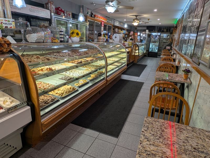 Varallo Brothers Bakery &mdash; Philadelphia