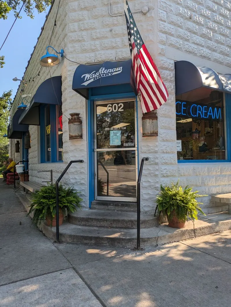 Neighborhood heartbeat from dawn to late evening