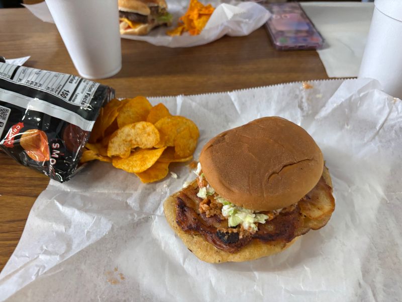 How to pair the sandwich for a fuller meal