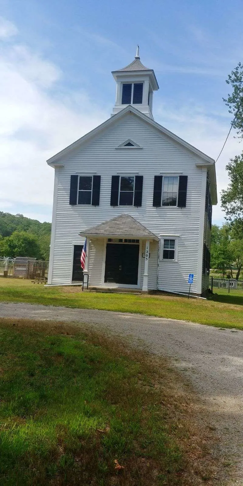 Nearby History &mdash; Russells Mills Village