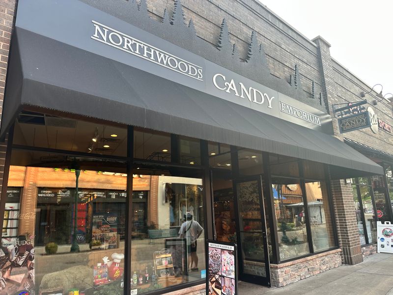 Northwoods Candy Emporium – Branson, MO