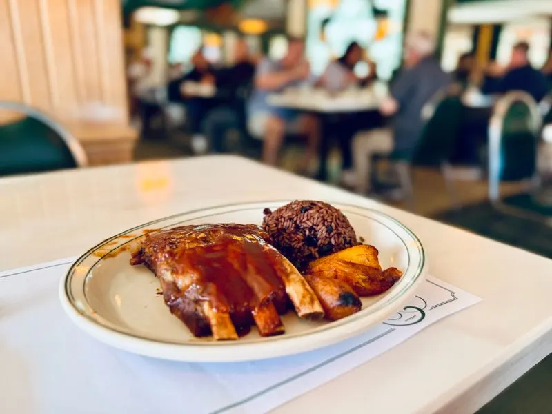 Versailles Restaurant