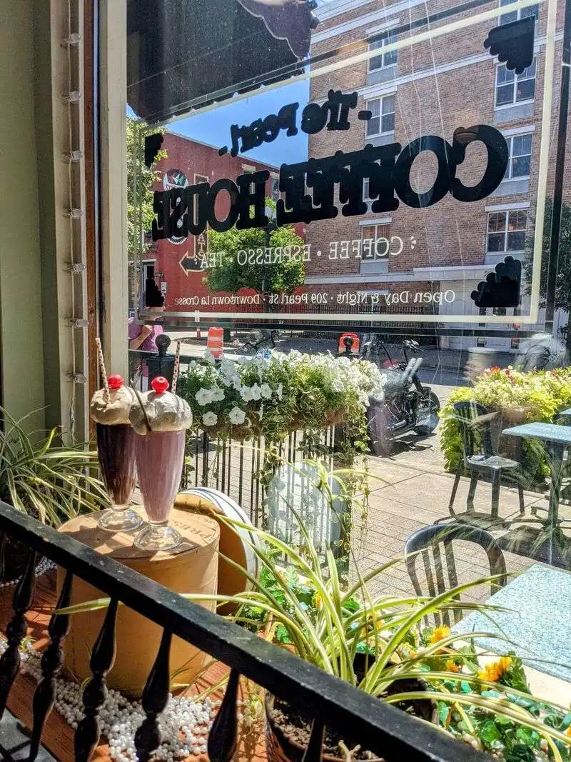 The Pearl Ice Cream Parlor - La Crosse