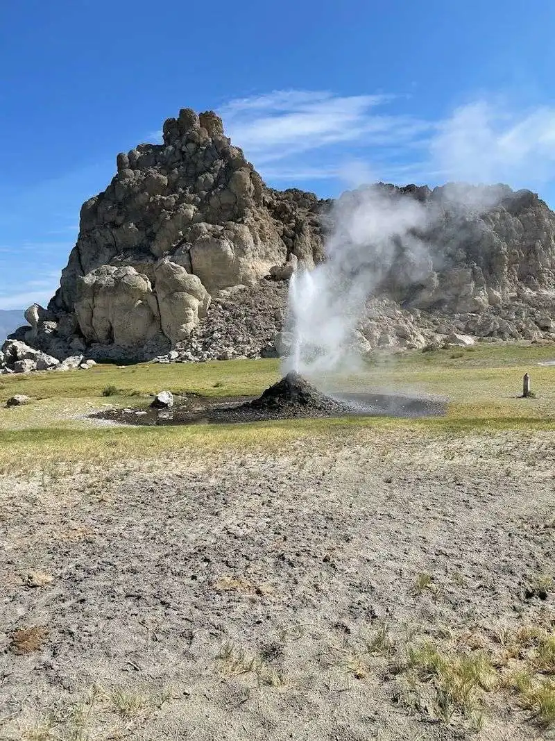 The Fly Geyser