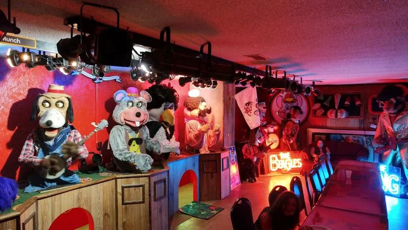 Smitty's Super Service Station (Sandy Hook)