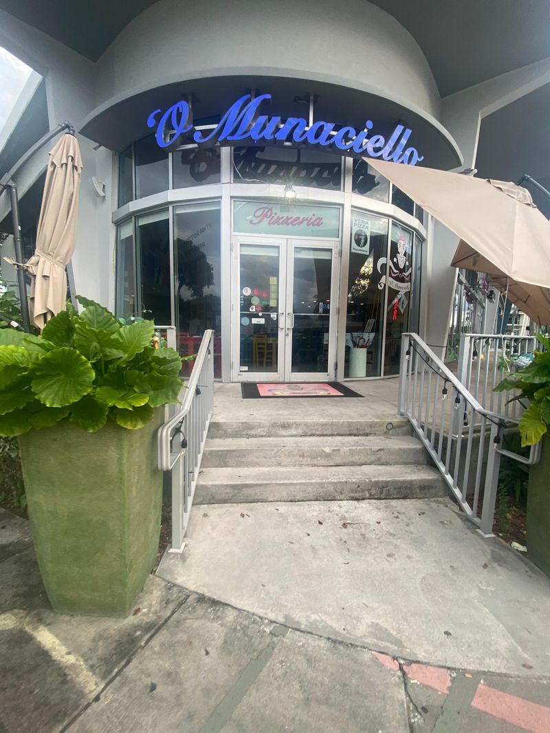 'O Munaciello MiMo District Neapolitan Pizza - Miami