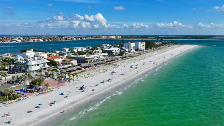 This Florida beach town feels like the Gulf Coast before the condos took over