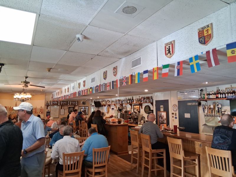 A Brief History of Henk&rsquo;s and Its European Roots