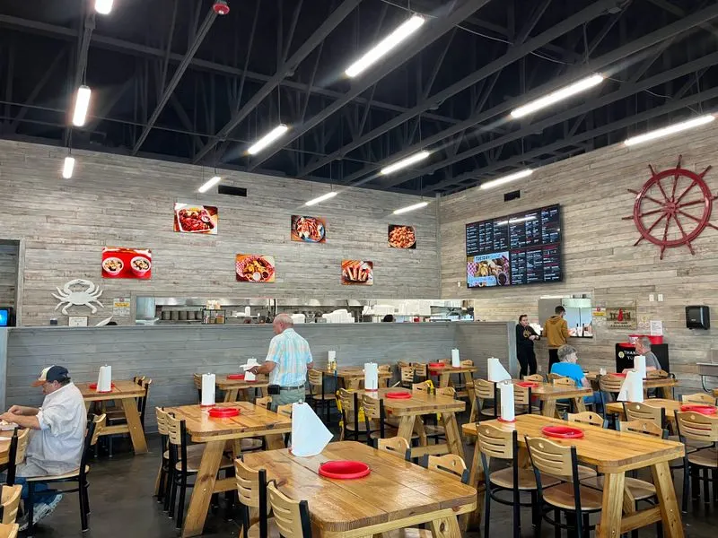 The Vibe: Casual Bayou Energy in Red Oak