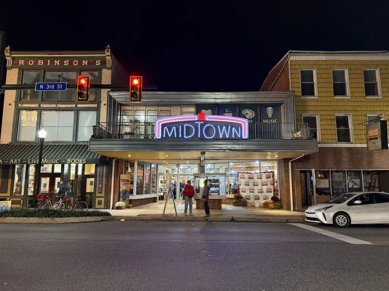 A grand entry that sets the tone