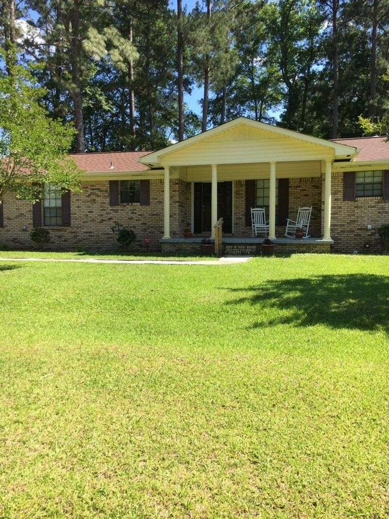 Cost of living snapshot and monthly budget planning