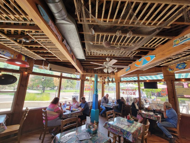 Families, Groups, And Solo Diners