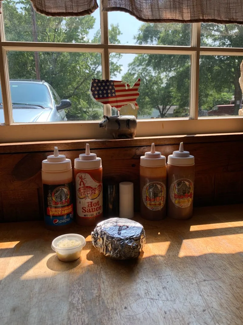 Wood-Fired Pits You Can Smell From The Lot