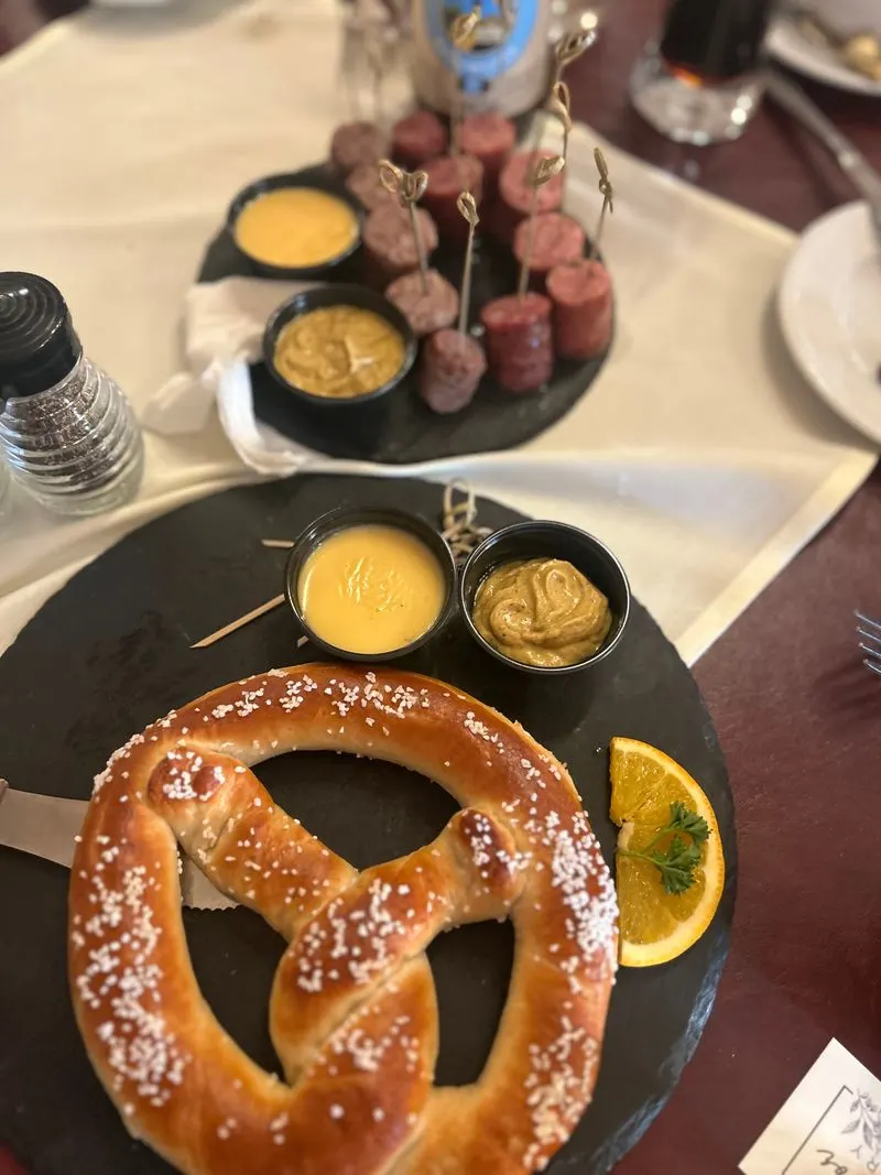 Alpine Haus Restaurant