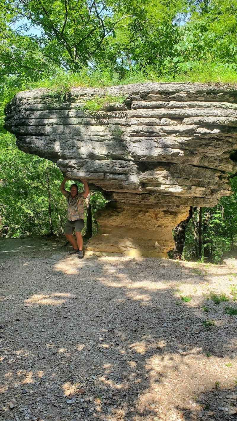 Pivot Rock and Natural Bridge