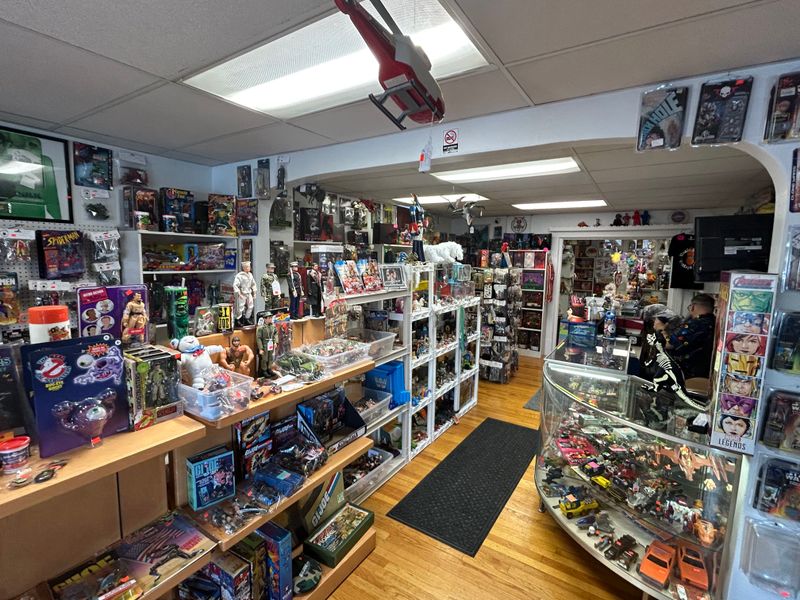 Uncle Bob's Vintage Toys &mdash; Lemoyne, PA